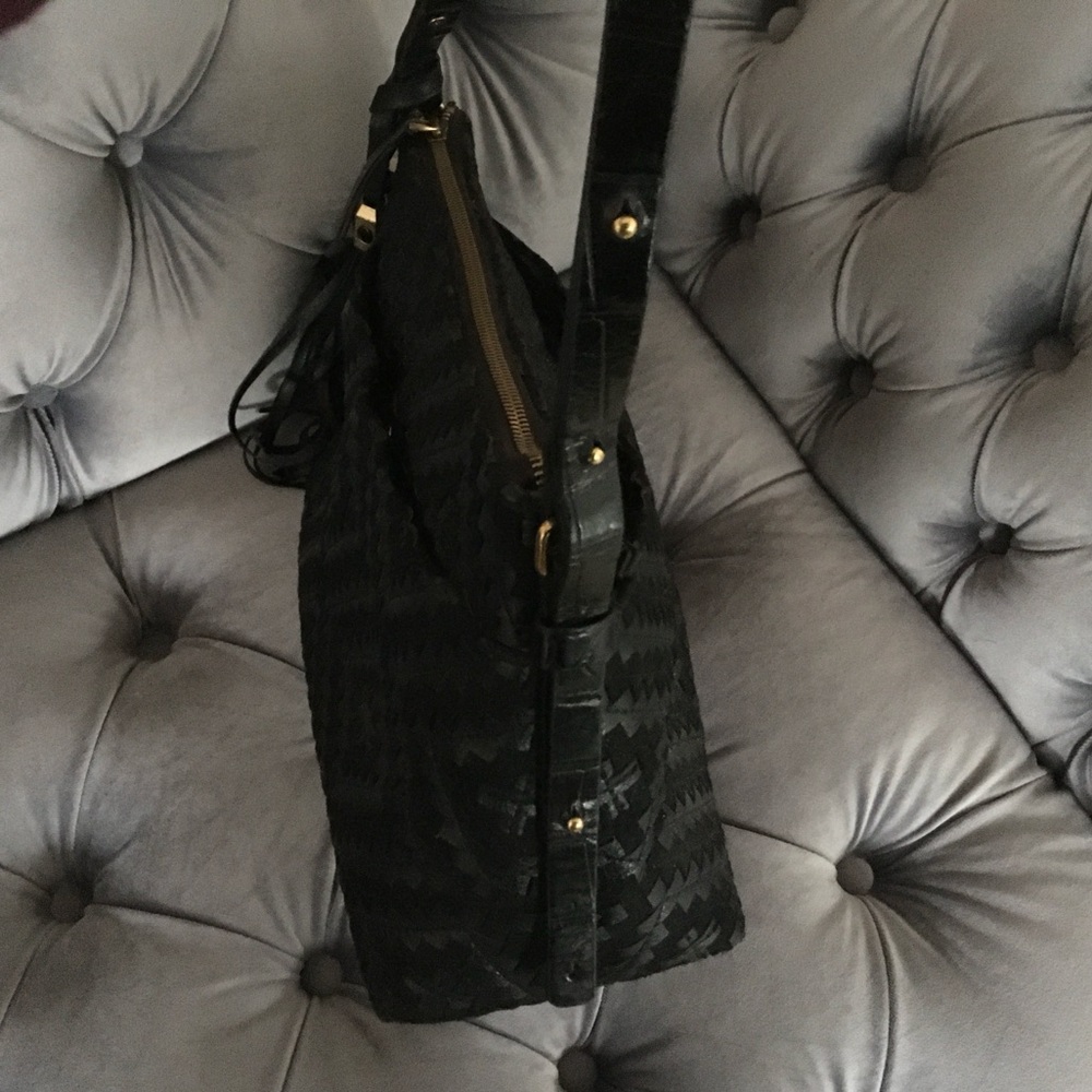 Eric Javits Gorgeous!!! Kamela Whipstitched Shoulder Bag - Picture 10 of 12